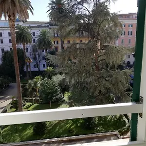 https://ecce-roma.it-romehotels.com